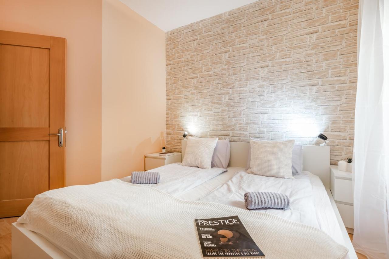 Central Premier Apartment Budapest Eksteriør bilde