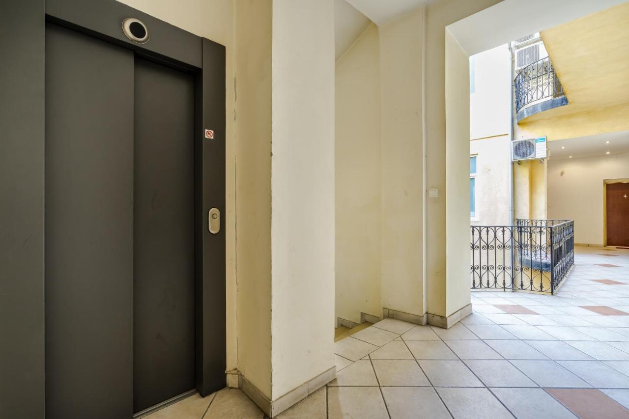Central Premier Apartment Budapest Eksteriør bilde