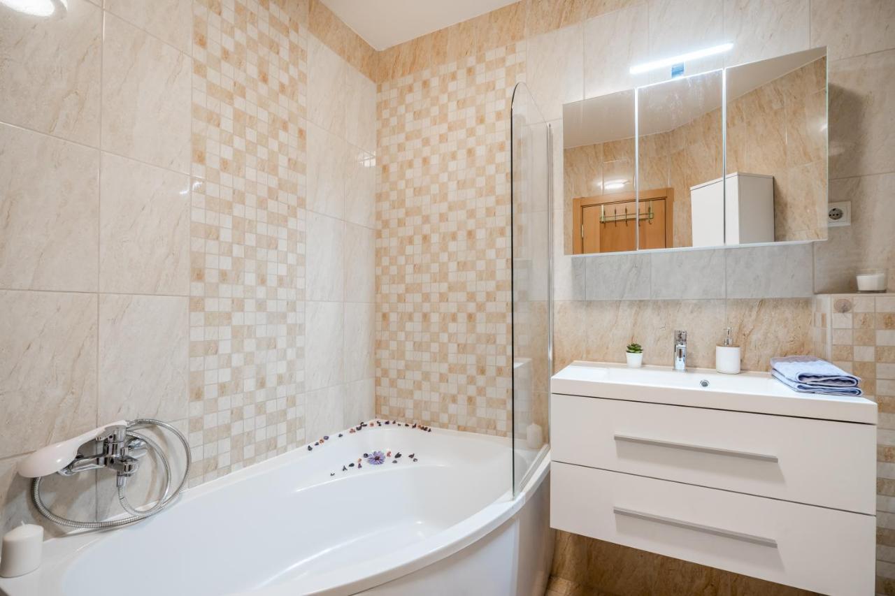 Central Premier Apartment Budapest Eksteriør bilde